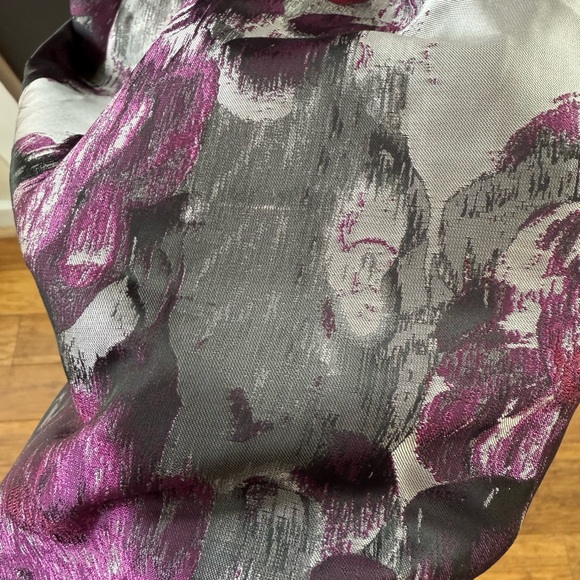 White House Black Market Floral Dress in Pink and Gray - Picture 4 of 4